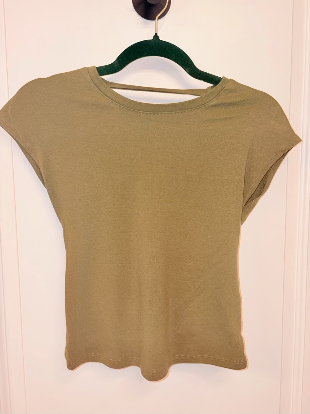 Zara Olive Short Sleeve Scoop Neck Tee